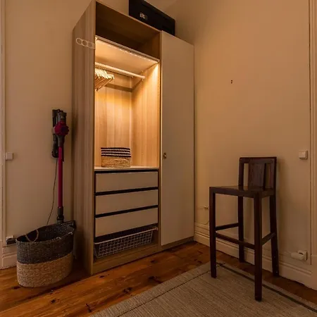 Lovelystay - Bright&peaceful 2bdr In Estrela * Lisboa